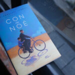 Hình ảnh bìa cuốn sách "Con cá thuộc của Noé"