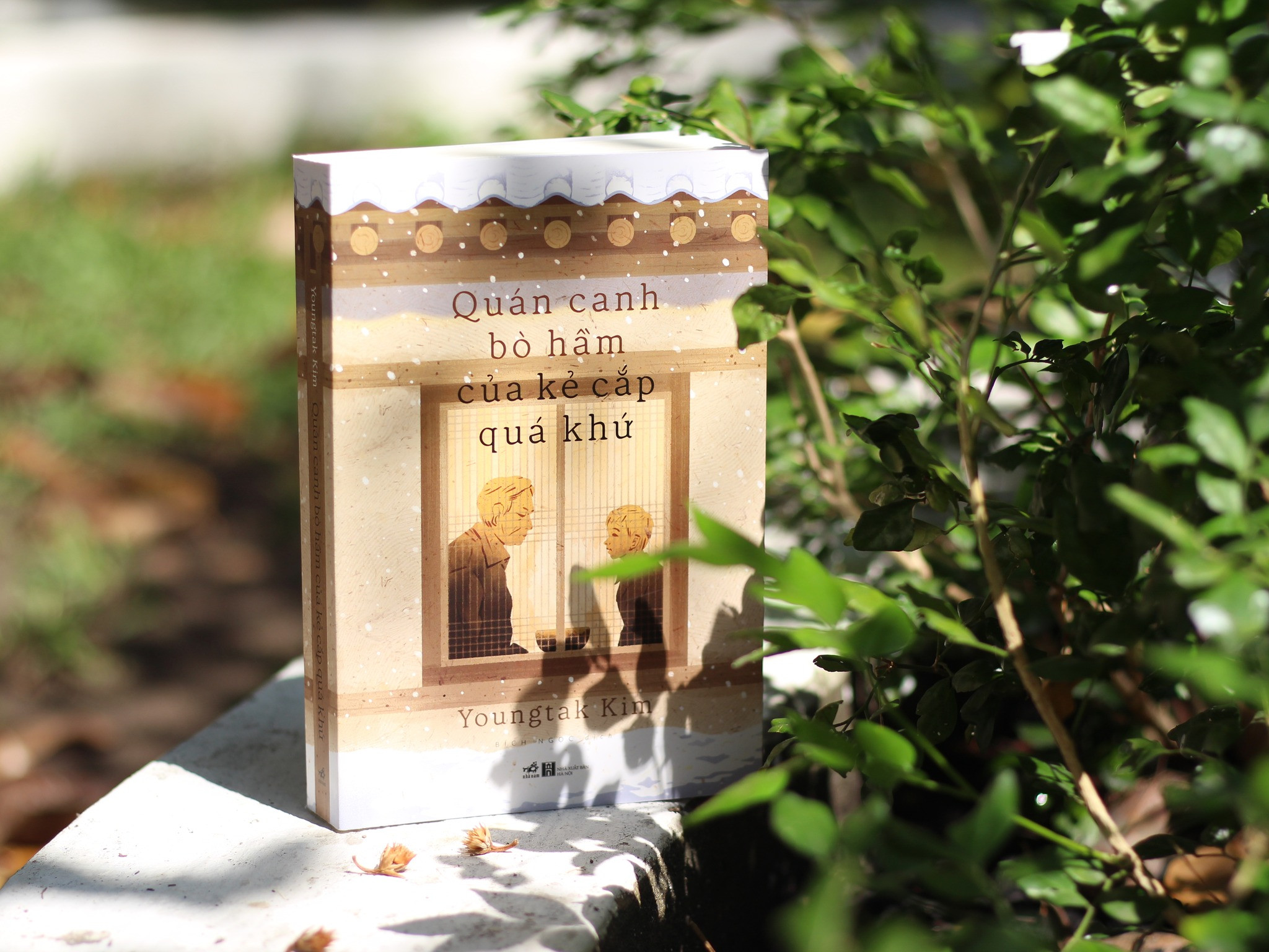 Review "Quán canh bò hầm của kẻ cắp quá khứ" – Youngtak Kim
