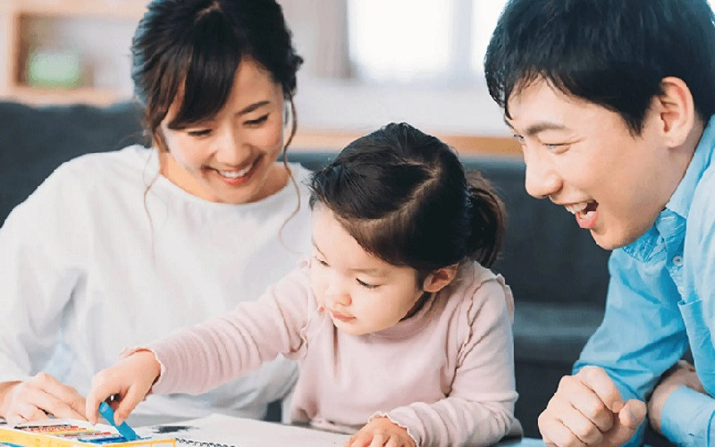 10 Cách đơn giản nuôi dạy một đứa trẻ có tính cách lạc quan dành cho cha mẹ