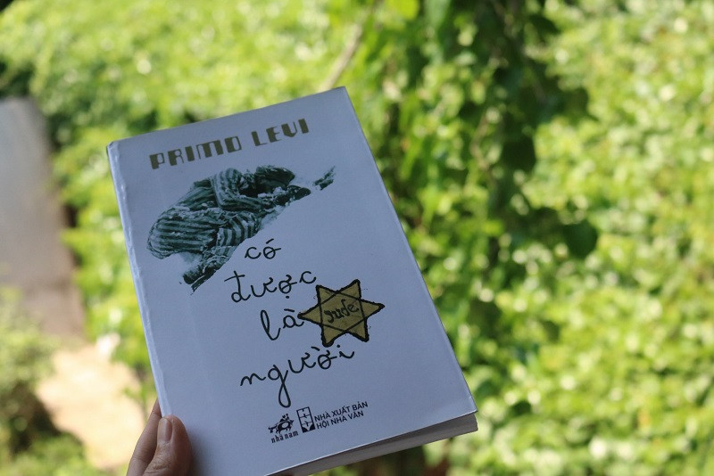 10 tác phẩm văn học mang lại cái nhìn sâu sắc về Holocaust