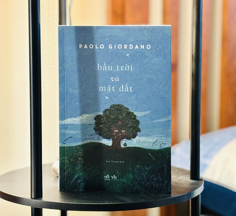 Review sách Bầu trời và mặt đất &#8211; Paolo Giordano