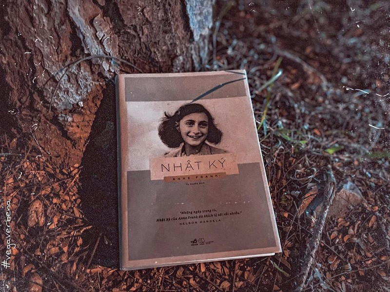 Review sách Nhật ký Anne Frank